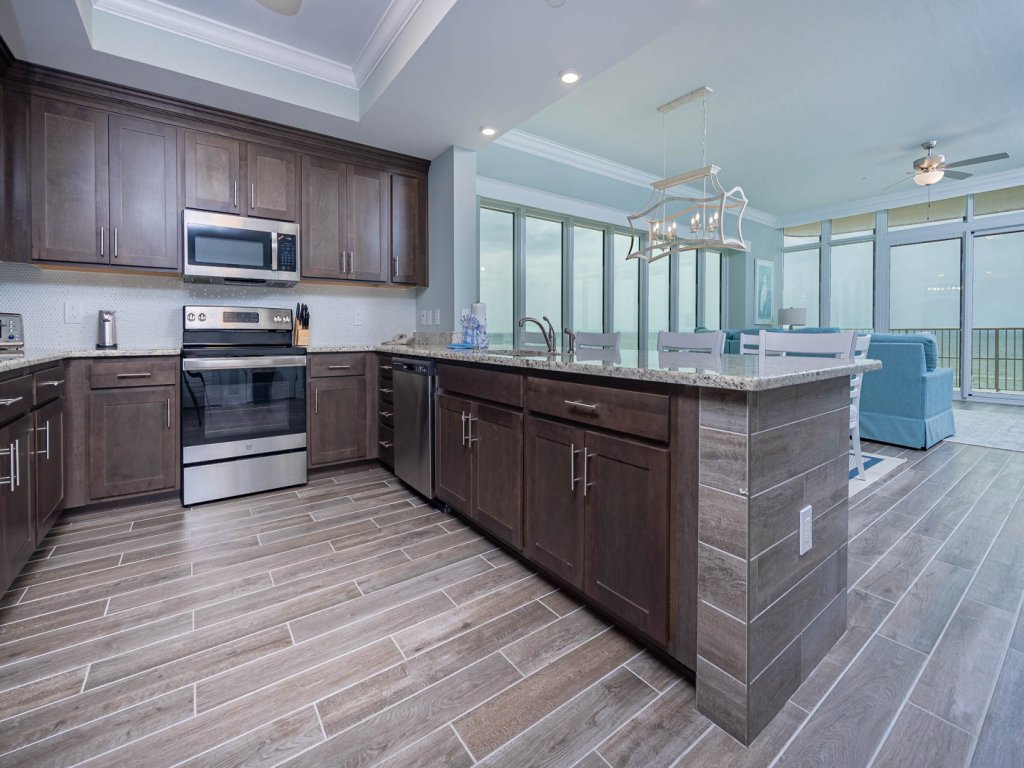 Phoenix Gulf Towers 404 Vacation Rental in Orange Beach - RedAwning
