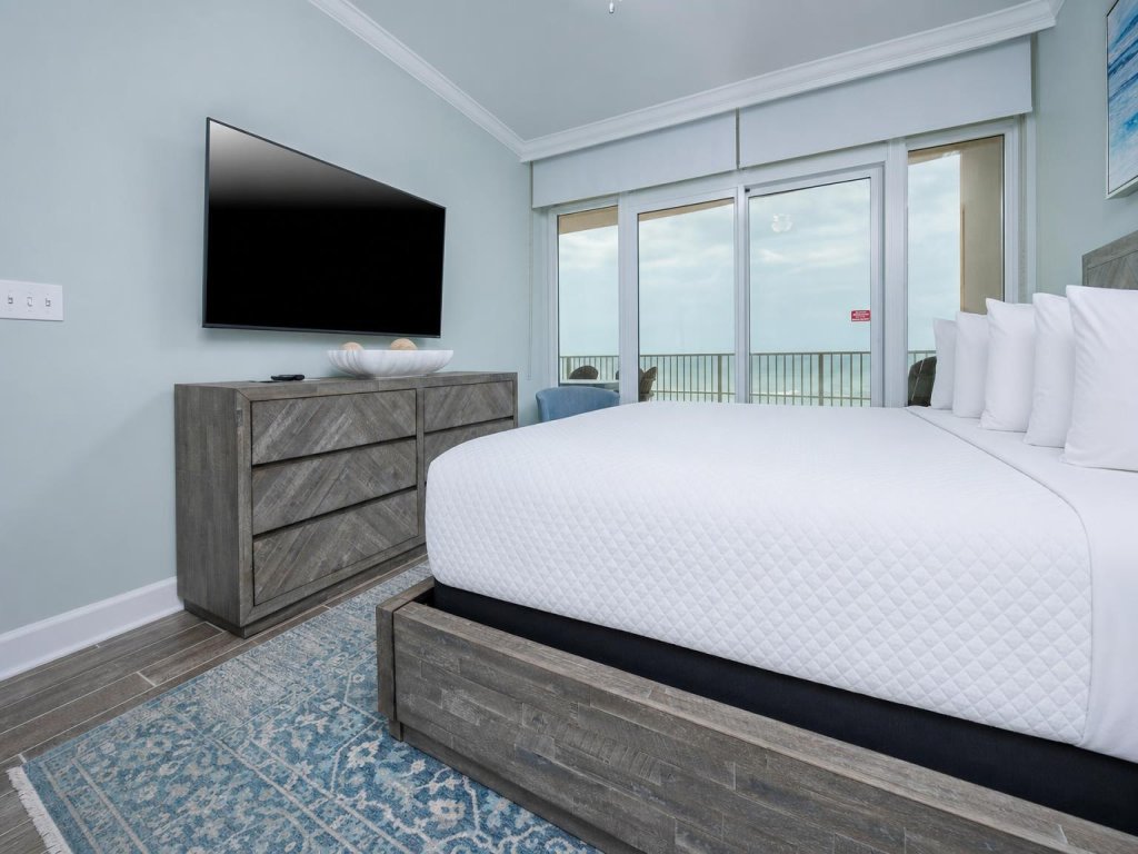 Phoenix Gulf Towers 404 Vacation Rental in Orange Beach - RedAwning