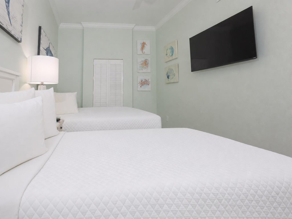 Phoenix Gulf Towers 1604 Vacation Rental in Orange Beach - RedAwning