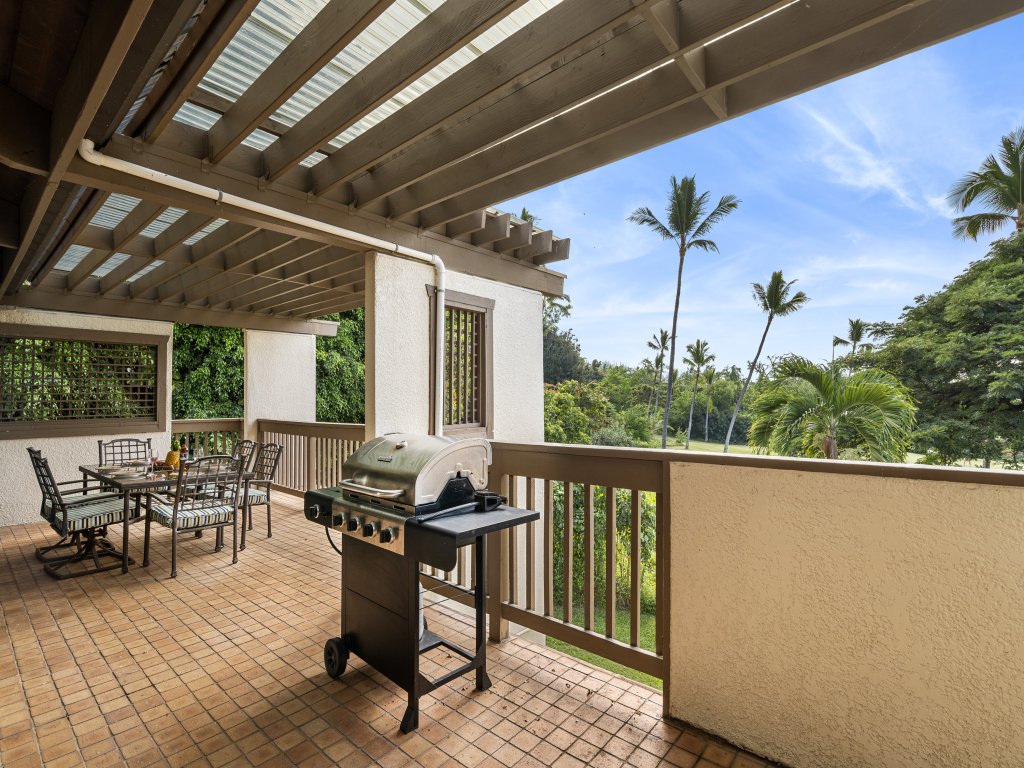 Kona Coast Resort at Keauhou Gardens 2201 Vacation Rental in Kailua-Kona - RedAwning