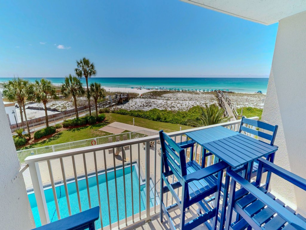 Destin on the Gulf 304 Vacation Rental in Destin - RedAwning