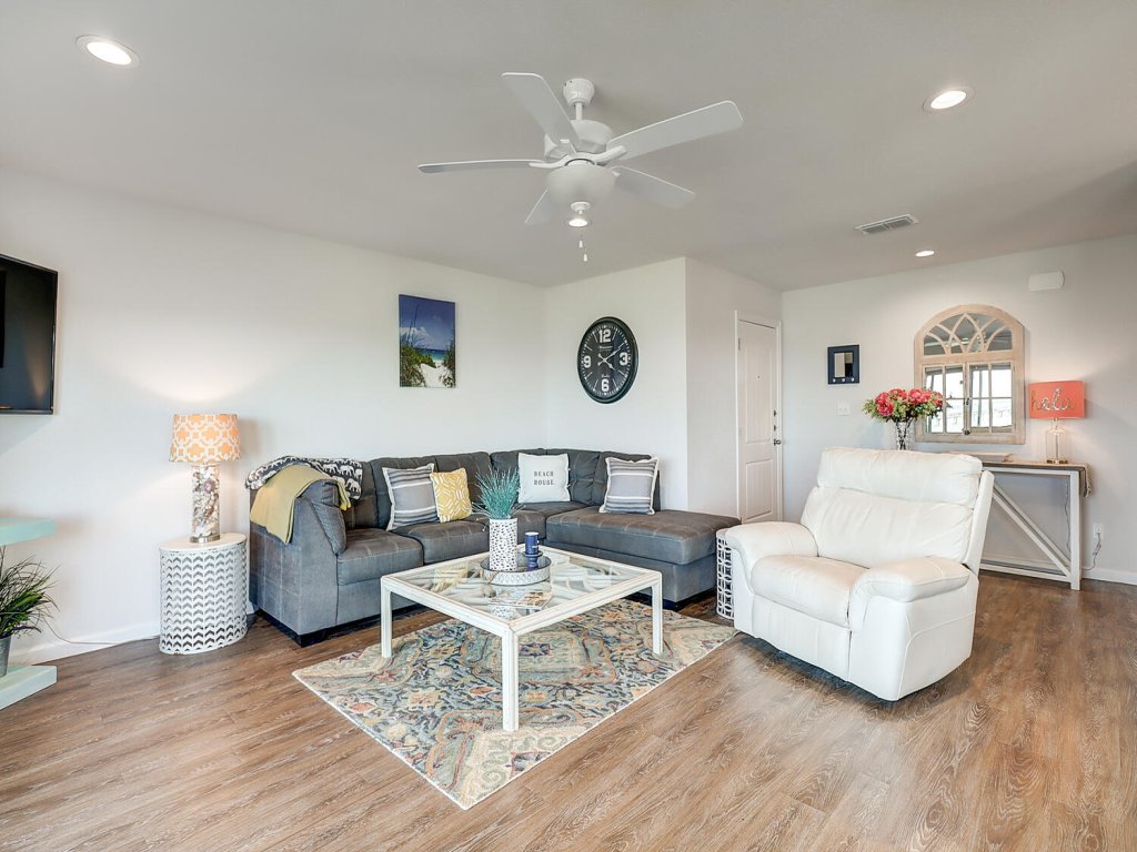 ChaMingo Vacation Rental in Rockport - RedAwning