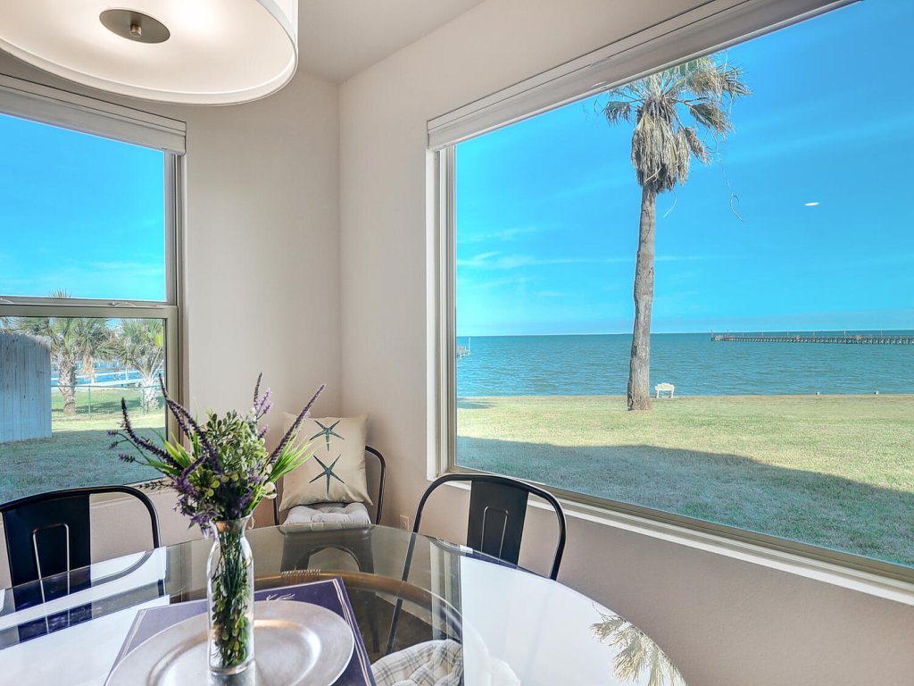 ChaMingo Vacation Rental in Rockport - RedAwning