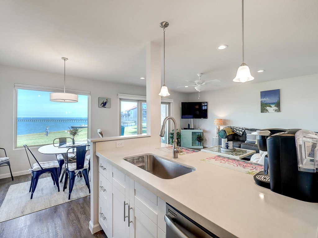 ChaMingo Vacation Rental in Rockport - RedAwning