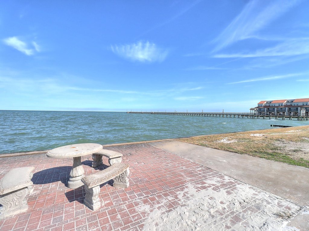 ChaMingo Vacation Rental in Rockport - RedAwning