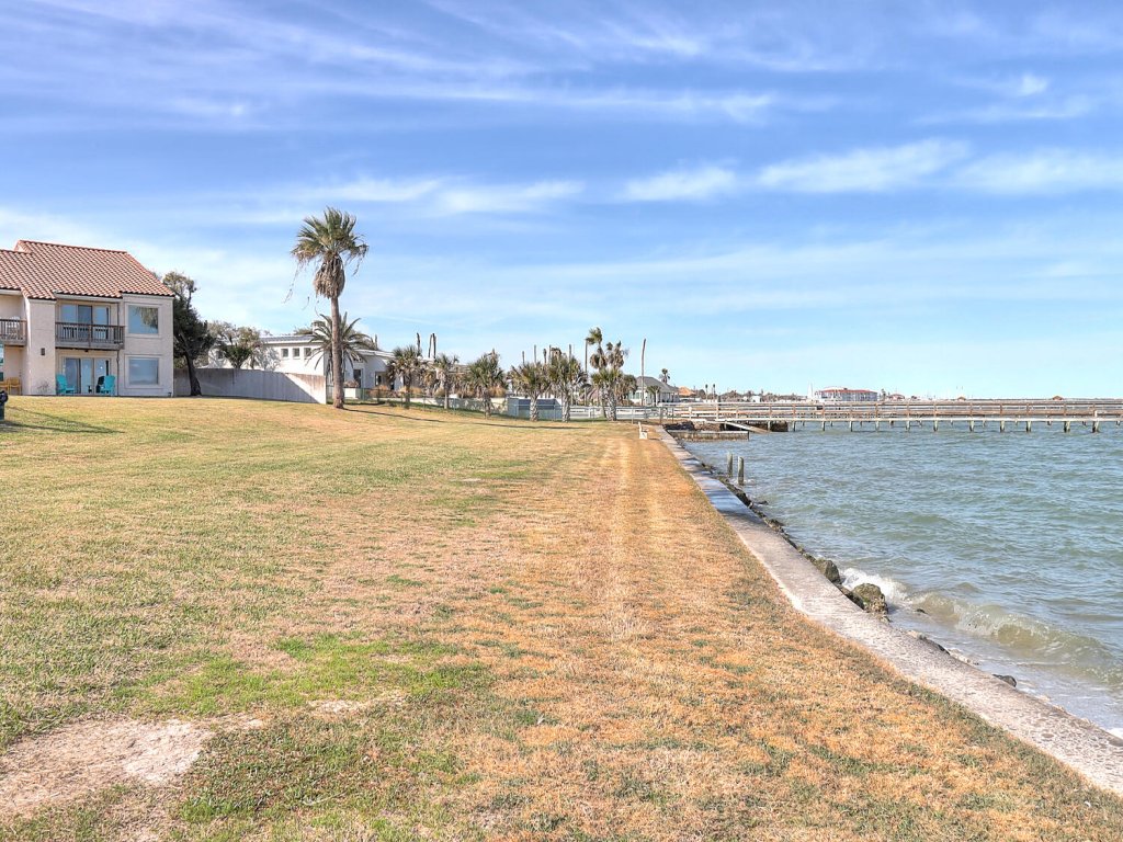 ChaMingo Vacation Rental in Rockport - RedAwning