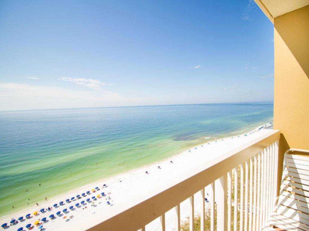 Pelican Beach 1910 Vacation Rental in Destin - RedAwning