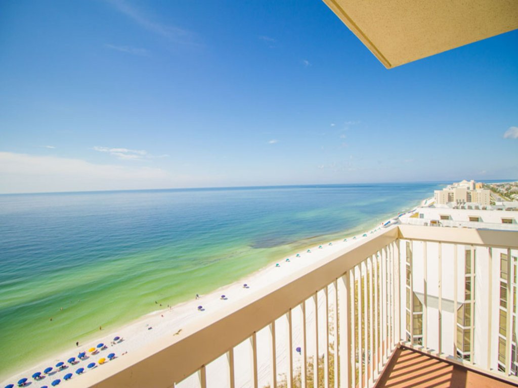 Pelican Beach 1911 Vacation Rental in Destin - RedAwning