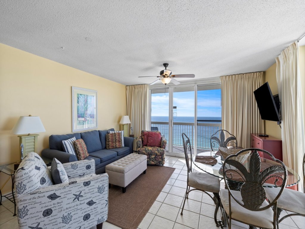 Pelican Beach 1911 Vacation Rental in Destin - RedAwning