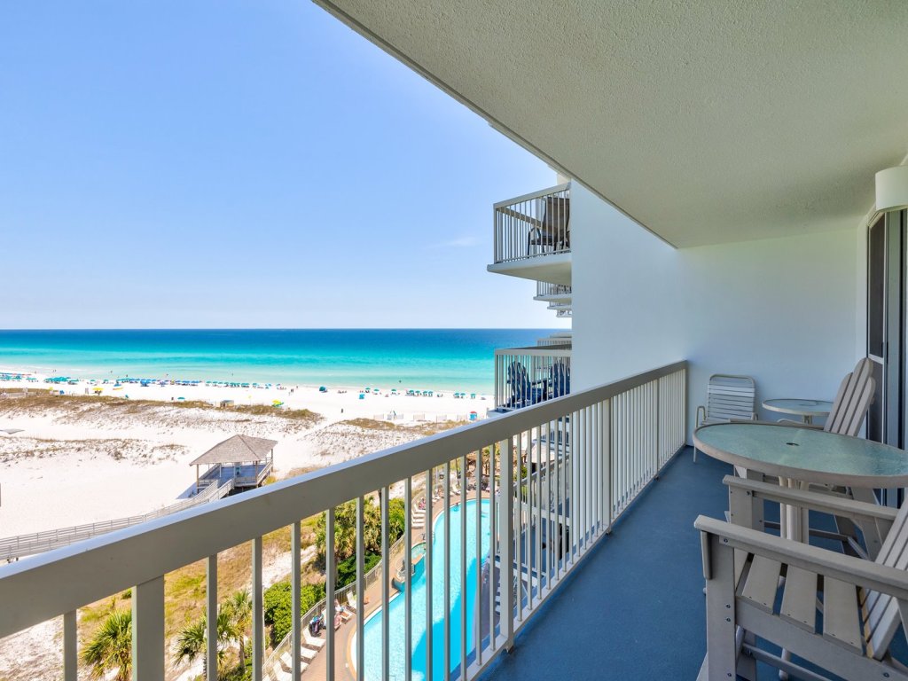 Pelican Beach 0815 Vacation Rental in Destin - RedAwning