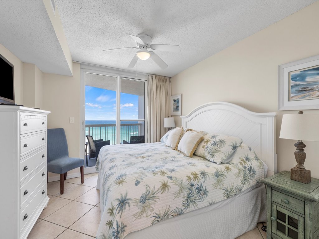 Pelican Beach 1412 Vacation Rental in Florida - RedAwning