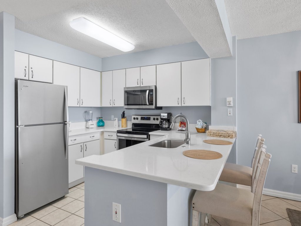 Pelican Beach 1412 Vacation Rental in Florida - RedAwning