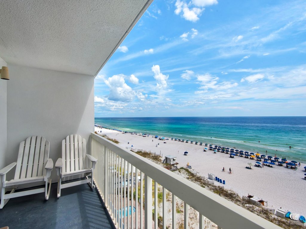 Pelican Beach 0708 Vacation Rental in Destin - RedAwning