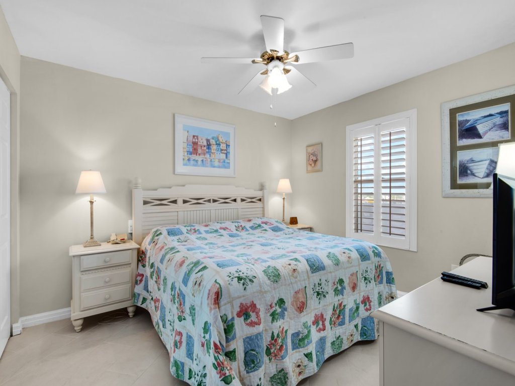Pelican Beach 0708 Vacation Rental in Destin - RedAwning