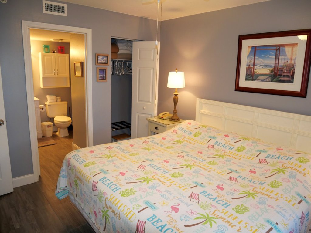 Pelican Beach 0108 Vacation Rental in Destin - RedAwning