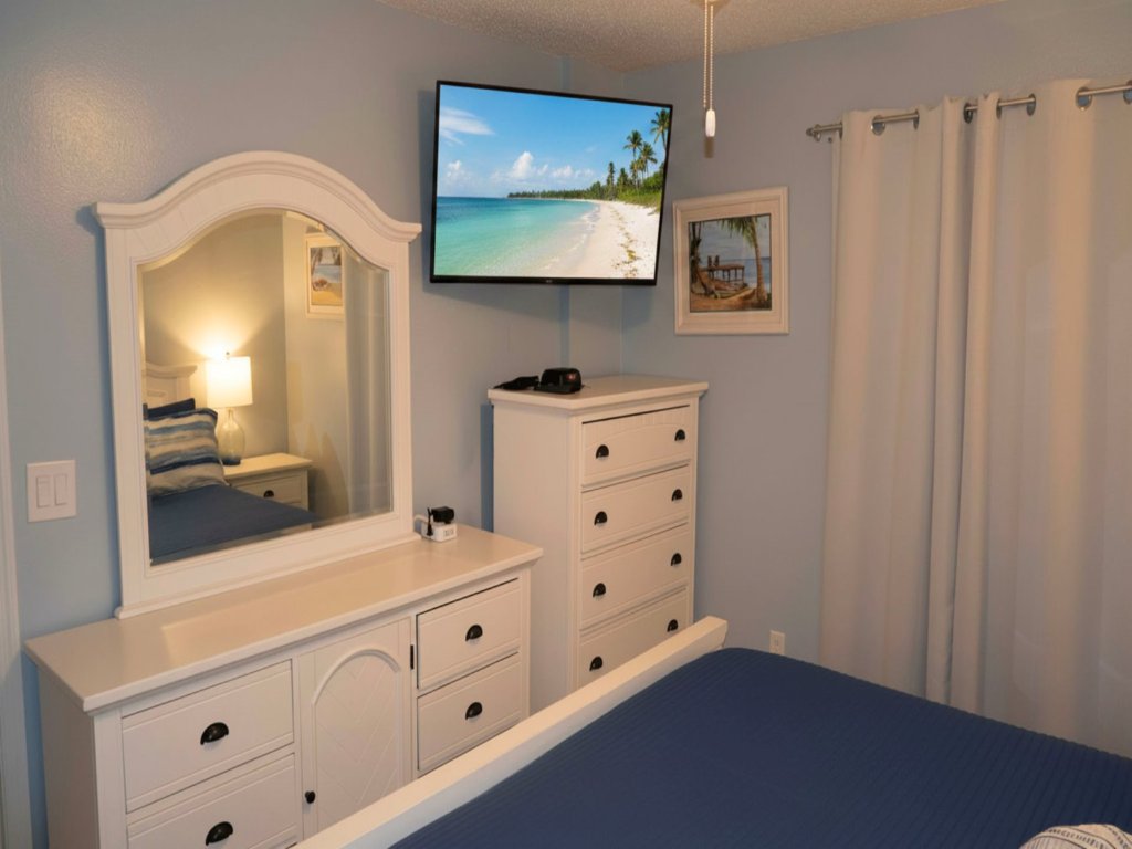 Pelican Beach 1903 Vacation Rental in Destin - RedAwning