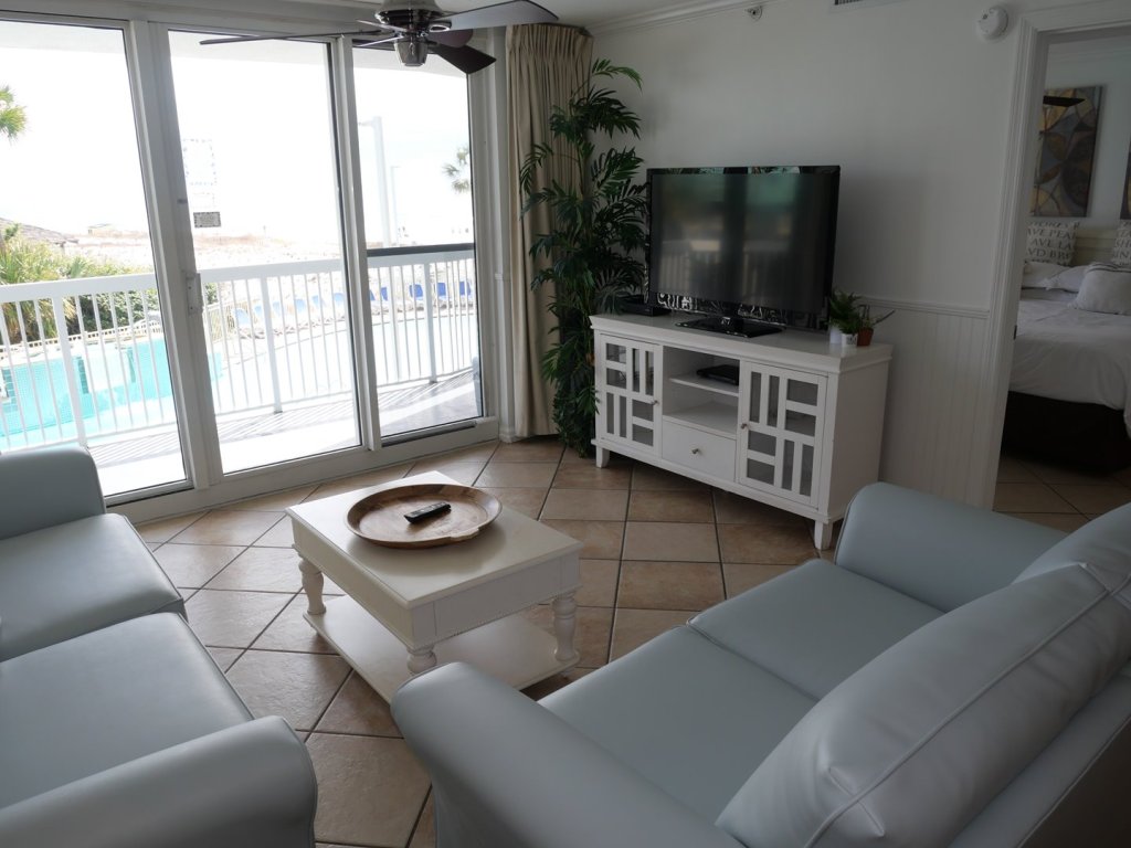 Pelican Beach 0212 Vacation Rental in Destin - RedAwning