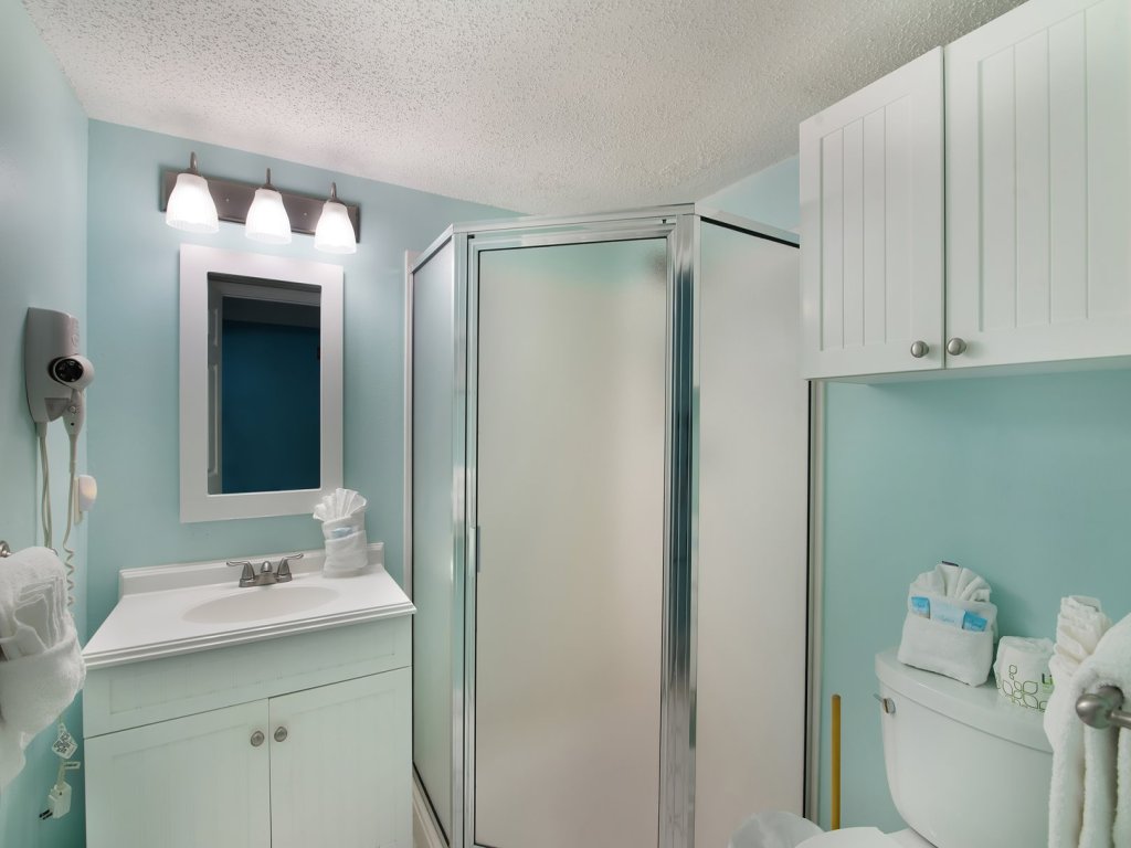 Pelican Beach 0710 Vacation Rental in Destin - RedAwning