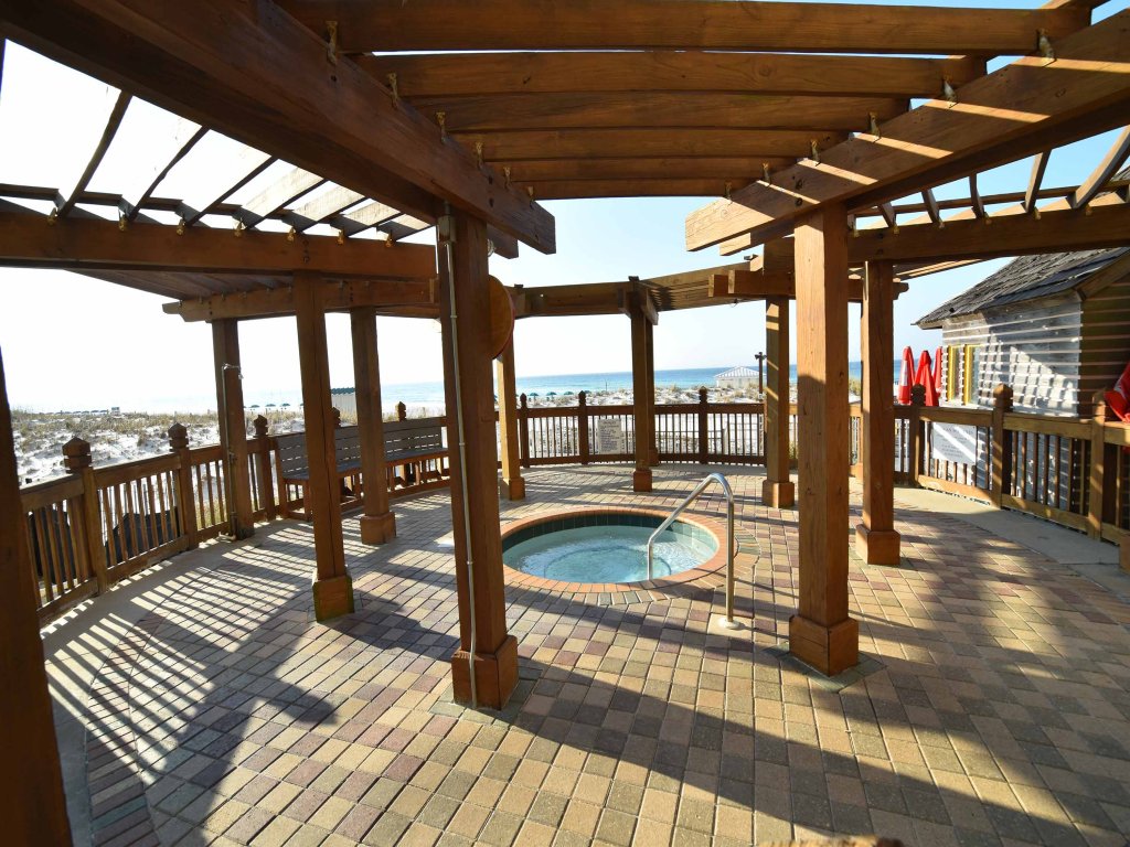 Pelican Beach 0414 Vacation Rental in Destin - RedAwning