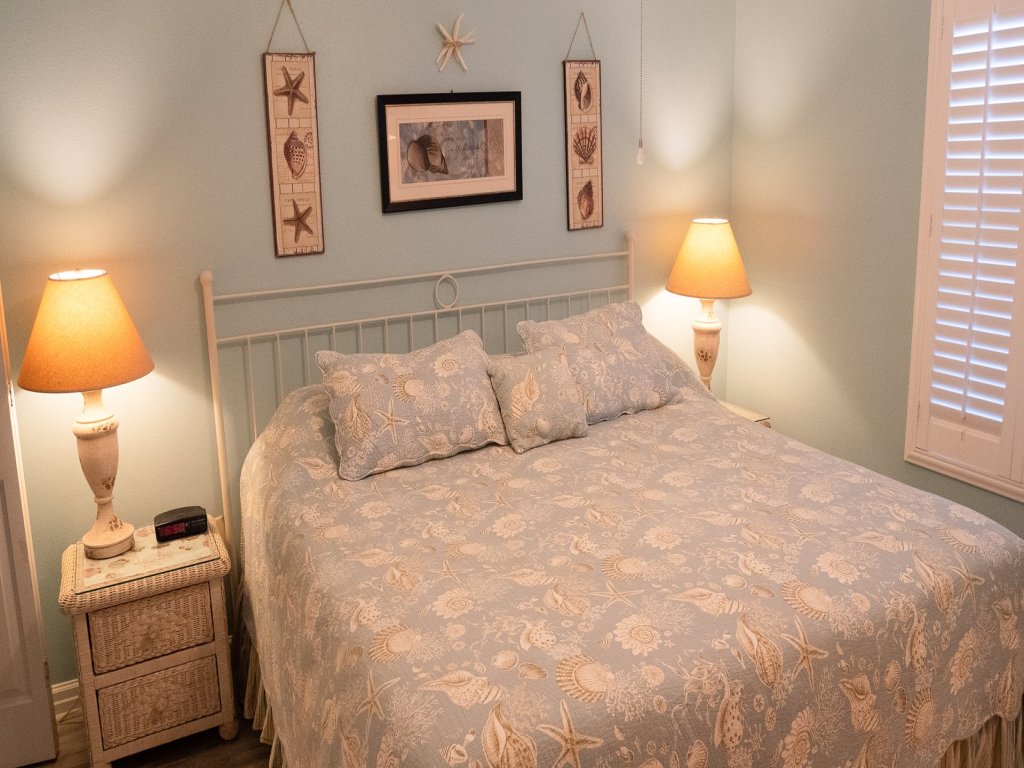 Pelican Beach 1510 Vacation Rental in Destin - RedAwning