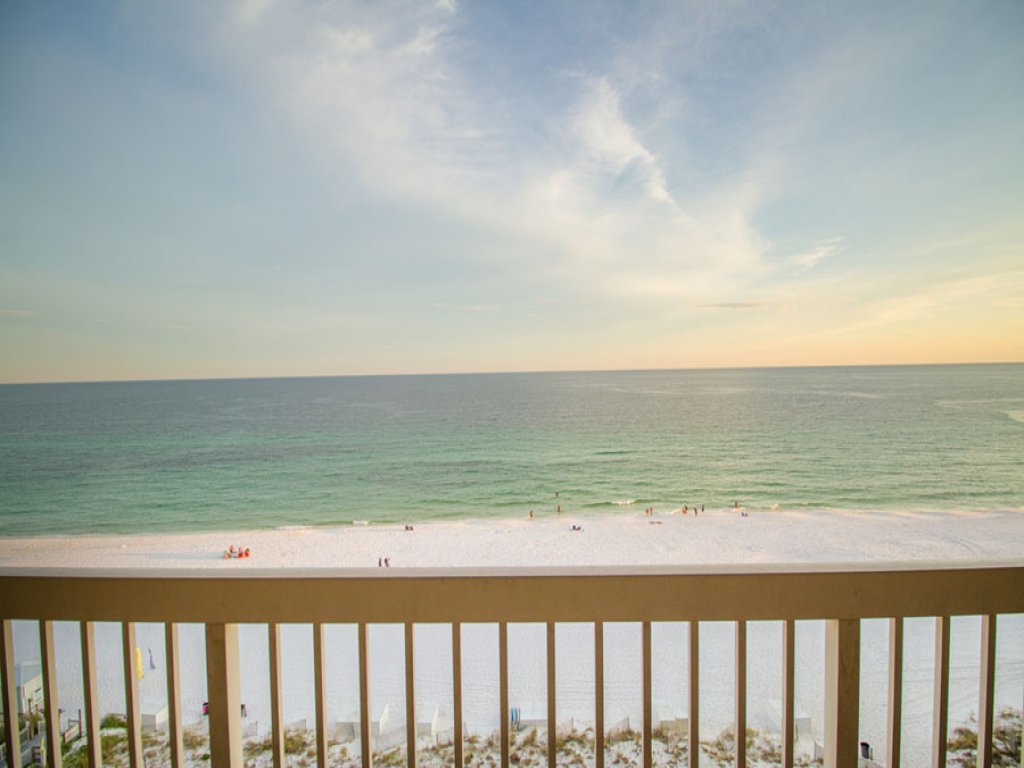 Pelican Beach 1008 Vacation Rental in Destin - RedAwning