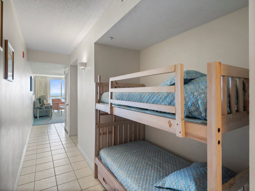 Pelican Beach 1008 Vacation Rental in Destin - RedAwning