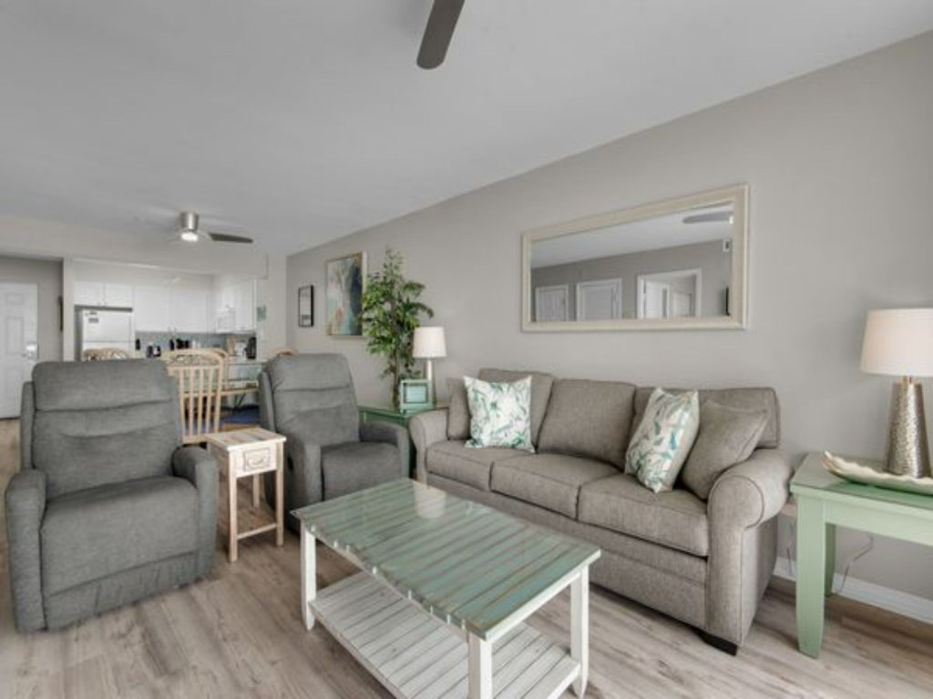 Pelican Beach 1213 Vacation Rental in Destin - RedAwning