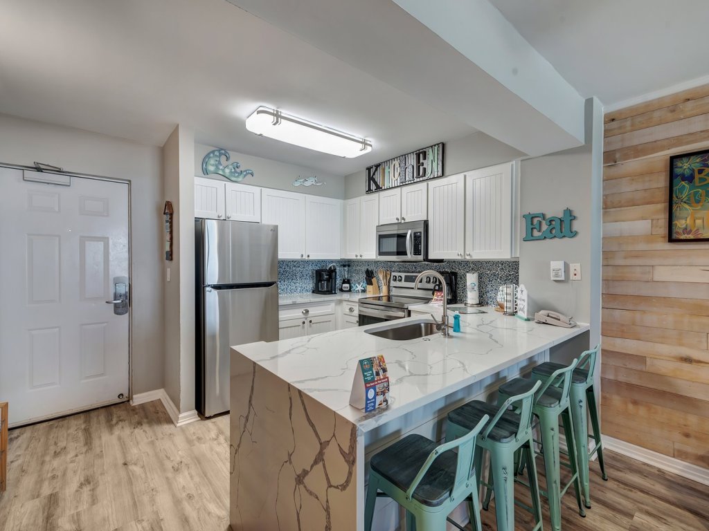 Pelican Beach 1213 Vacation Rental in Destin - RedAwning