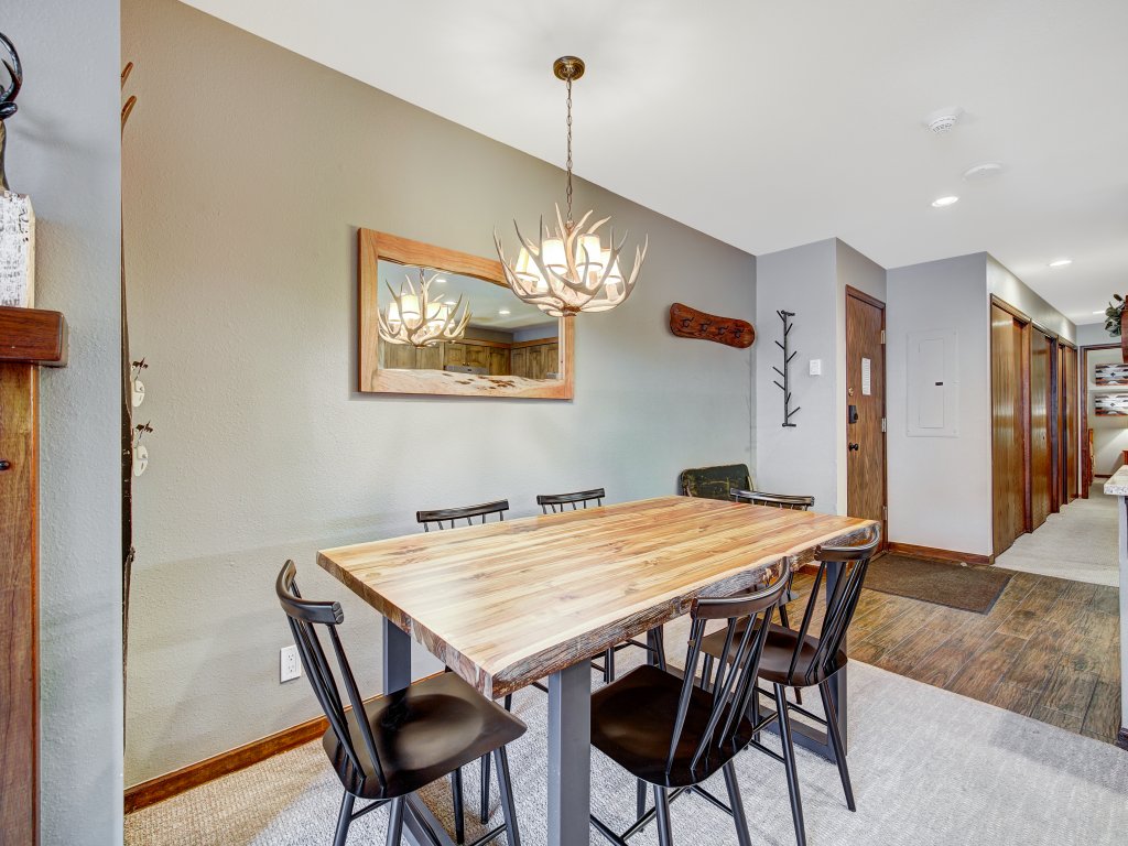 Remodeled 2Br Condo, Private balcony with Beaver Creek Mountain view Vacation Rental in Avon - RedAwning