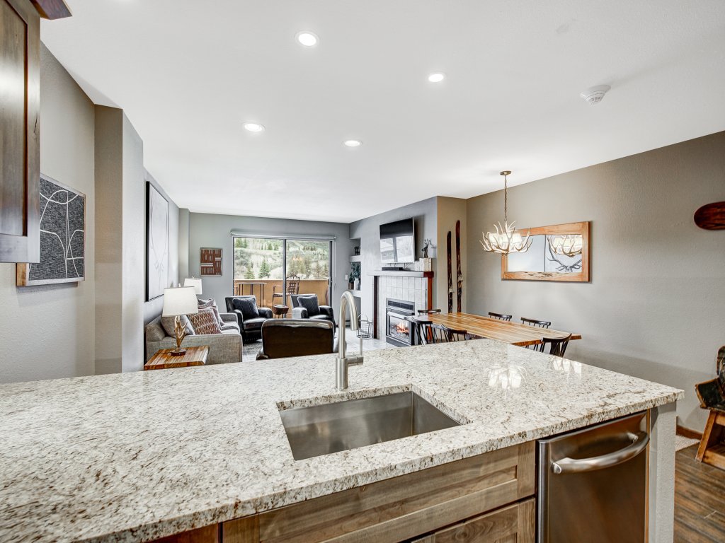 Remodeled 2Br Condo, Private balcony with Beaver Creek Mountain view Vacation Rental in Avon - RedAwning