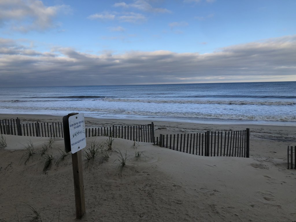 Queen Anne's Revenge at the Beach Vacation Rental in Kitty Hawk - RedAwning