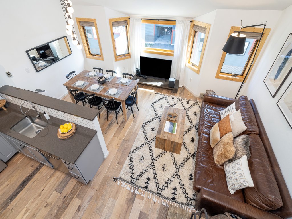 Lulu City 6F Vacation Rental in Telluride - RedAwning