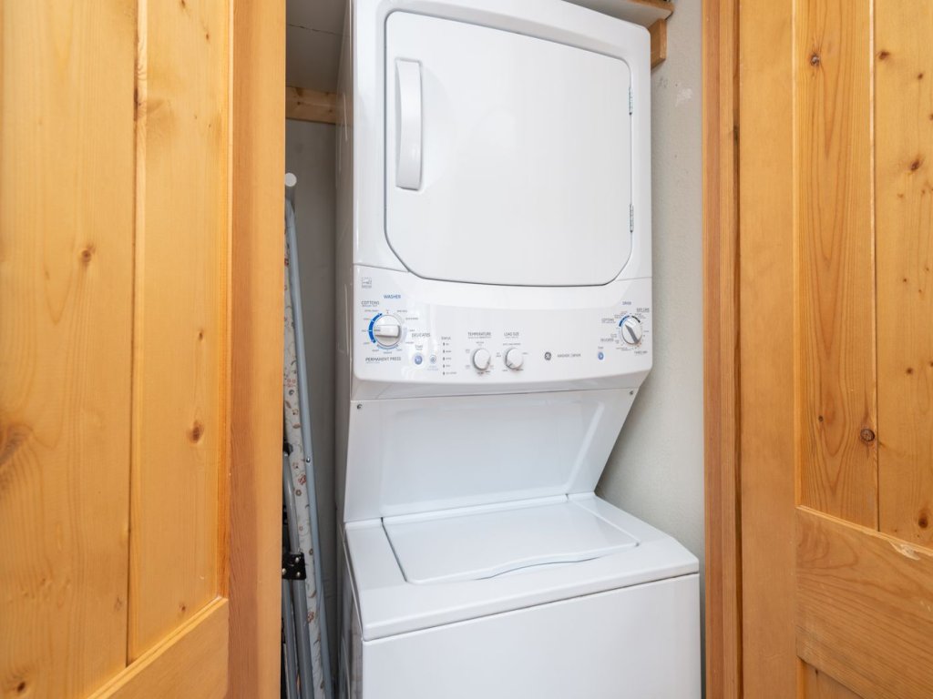 Ridgeline Retreat Vacation Rental in Mountain Village - RedAwning