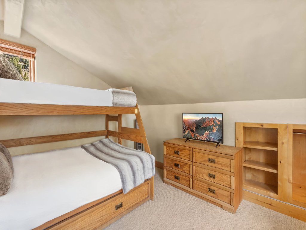 Telluride Lodge 326 Vacation Rental in Telluride - RedAwning