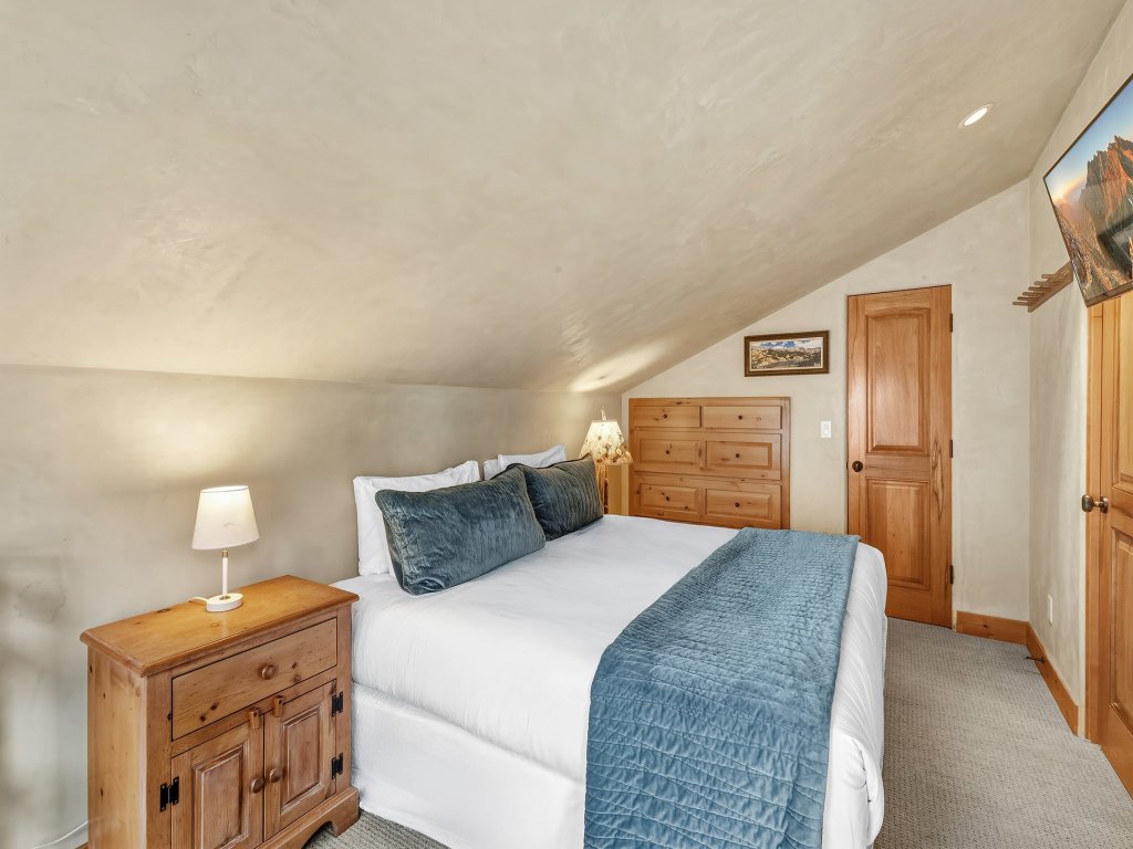 Telluride Lodge 326 Vacation Rental in Telluride - RedAwning