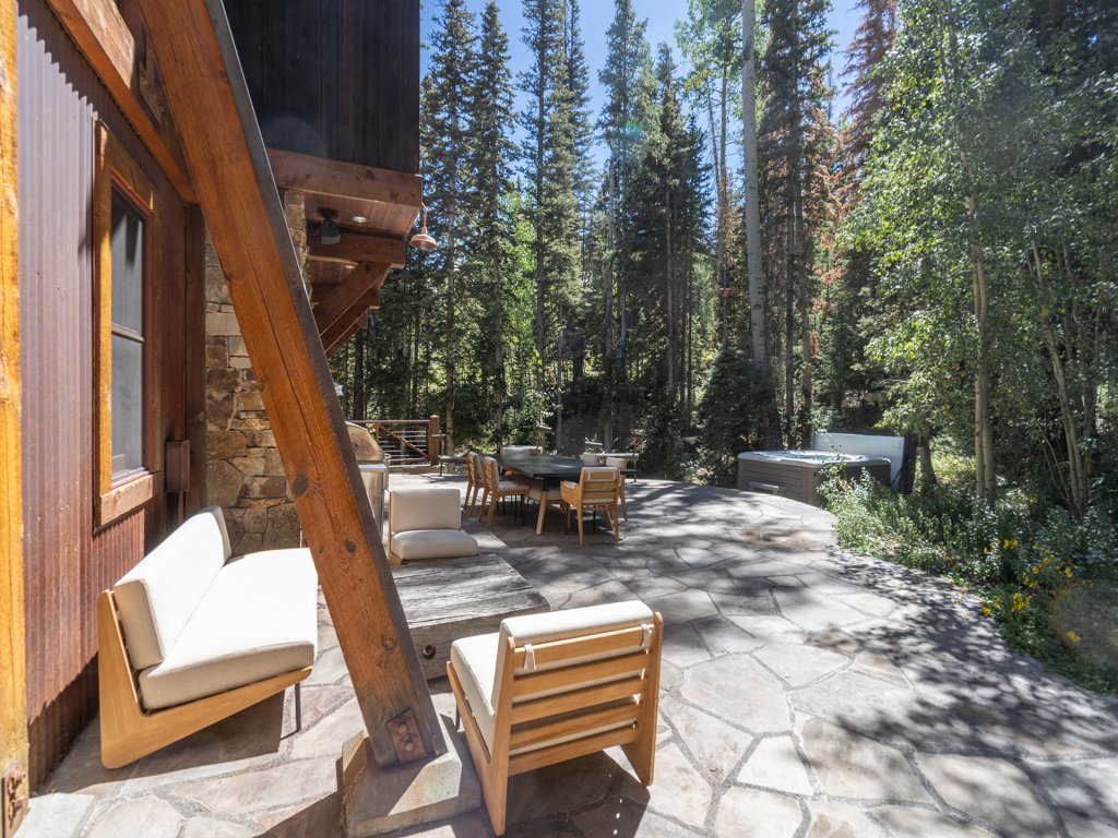 Copper Hollow Vacation Rental in Mountain Village - RedAwning