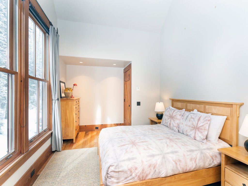 Copper Hollow Vacation Rental in Mountain Village - RedAwning