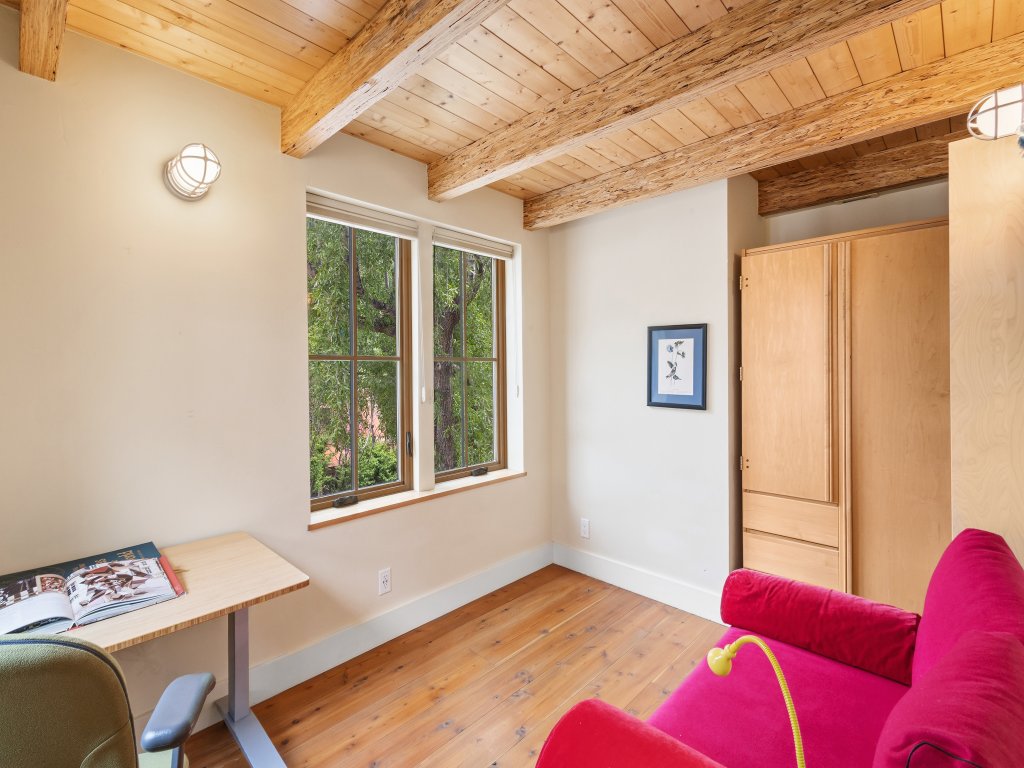 Sunnyside Hideout Vacation Rental in Telluride - RedAwning