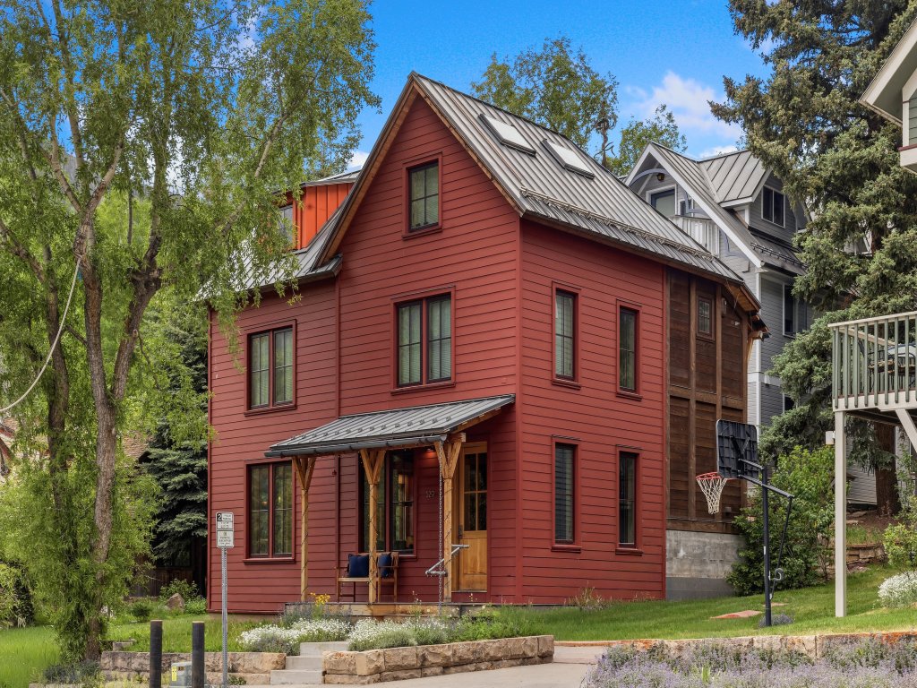 Sunnyside Hideout Vacation Rental in Telluride - RedAwning