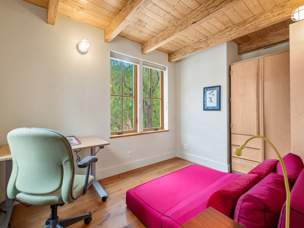 Sunnyside Hideout Vacation Rental in Telluride - RedAwning