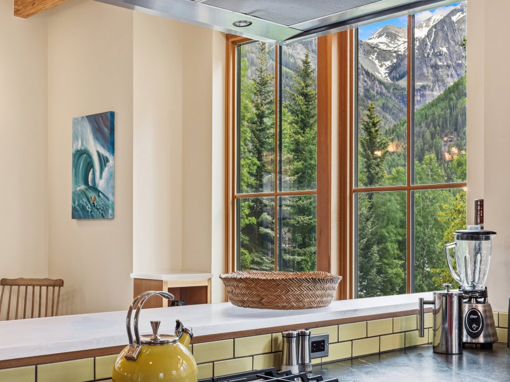 Sunnyside Hideout Vacation Rental in Telluride - RedAwning