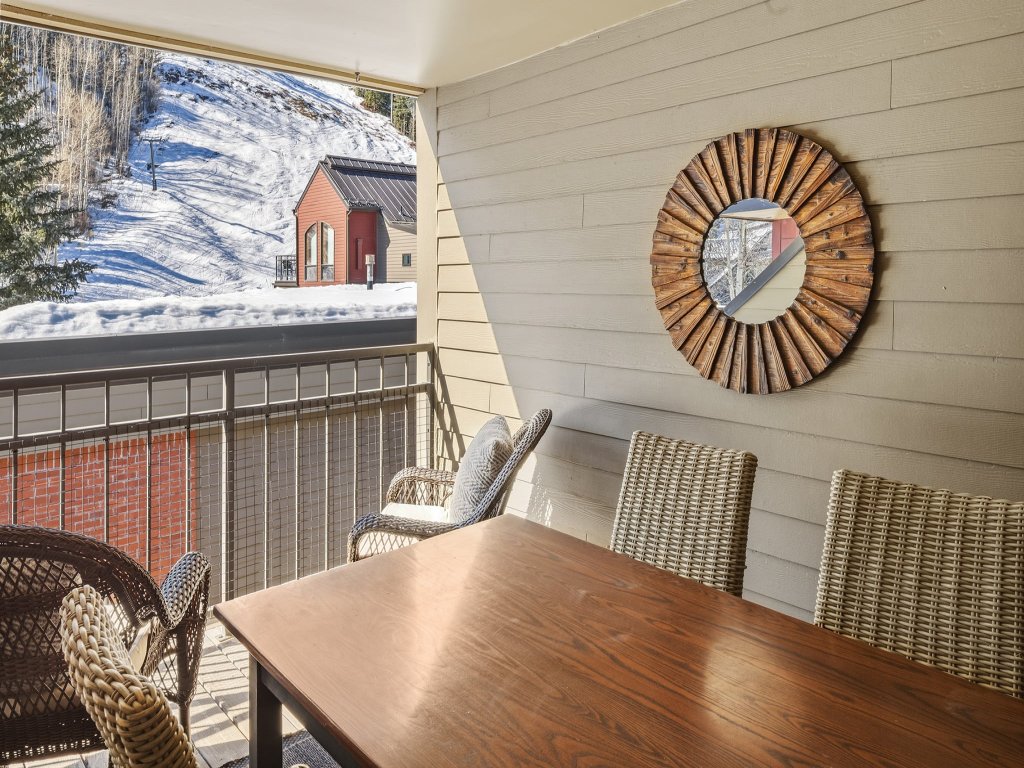 Cimarron Lodge 17 Vacation Rental in Telluride - RedAwning