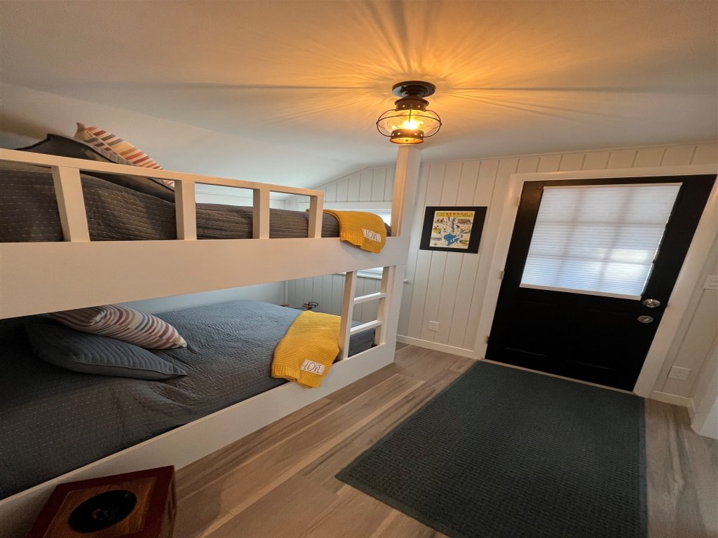LILY OF THE VALLEY LIMIT 6 Vacation Rental in Maine - RedAwning