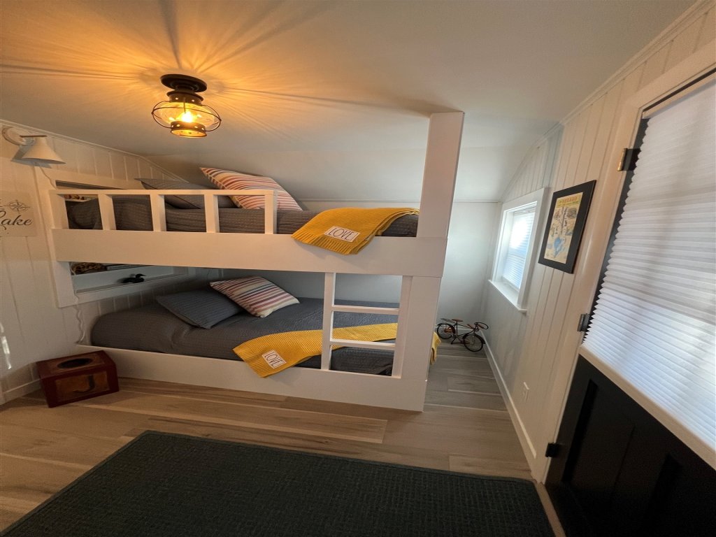 LILY OF THE VALLEY LIMIT 6 Vacation Rental in Maine - RedAwning