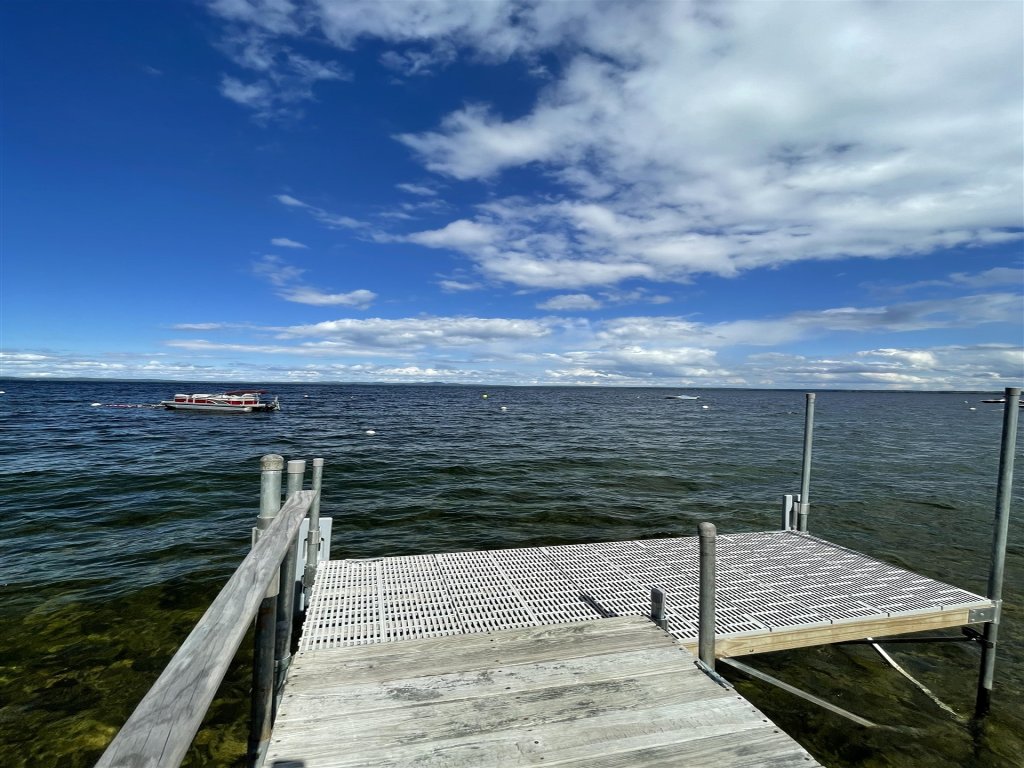 LOON LODGE  LIMIT 8 Vacation Rental in Maine - RedAwning