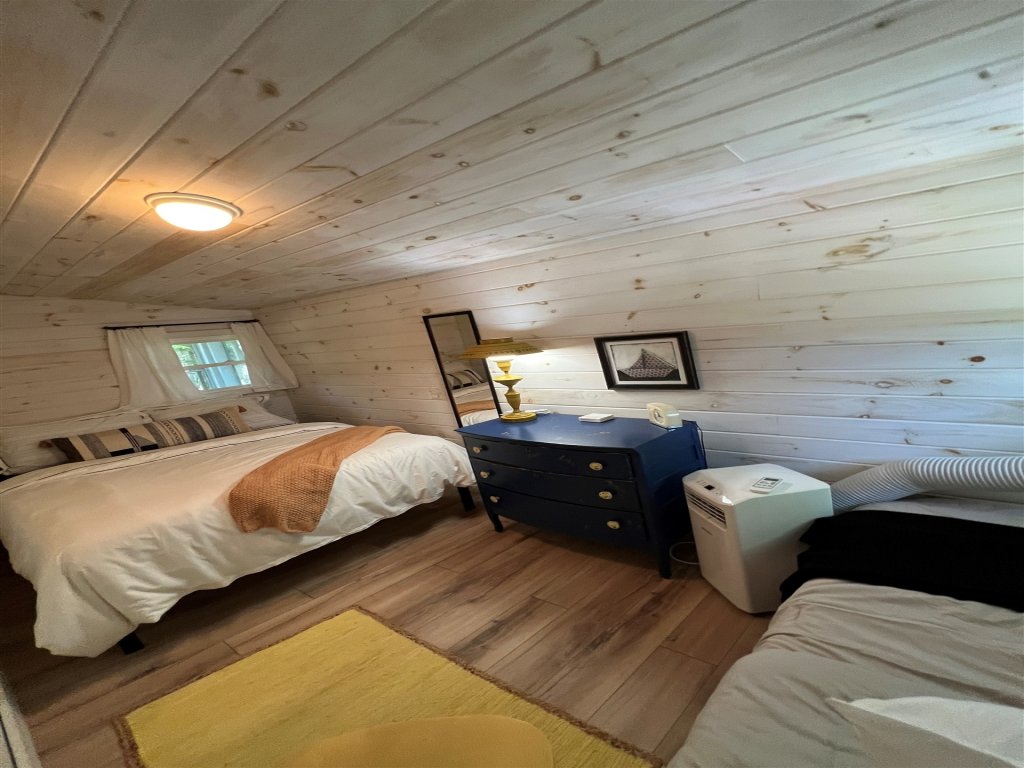 MAINE STAY LAKE HOUSE-LIMIT12 Vacation Rental in Maine - RedAwning