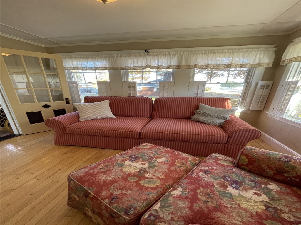 MAINE STAY LAKE HOUSE-LIMIT12 Vacation Rental in Maine - RedAwning