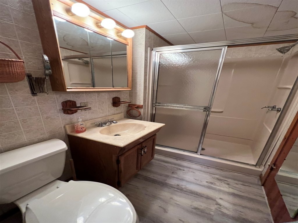 CAMP CARROLL LIMIT 6 Vacation Rental in Maine - RedAwning