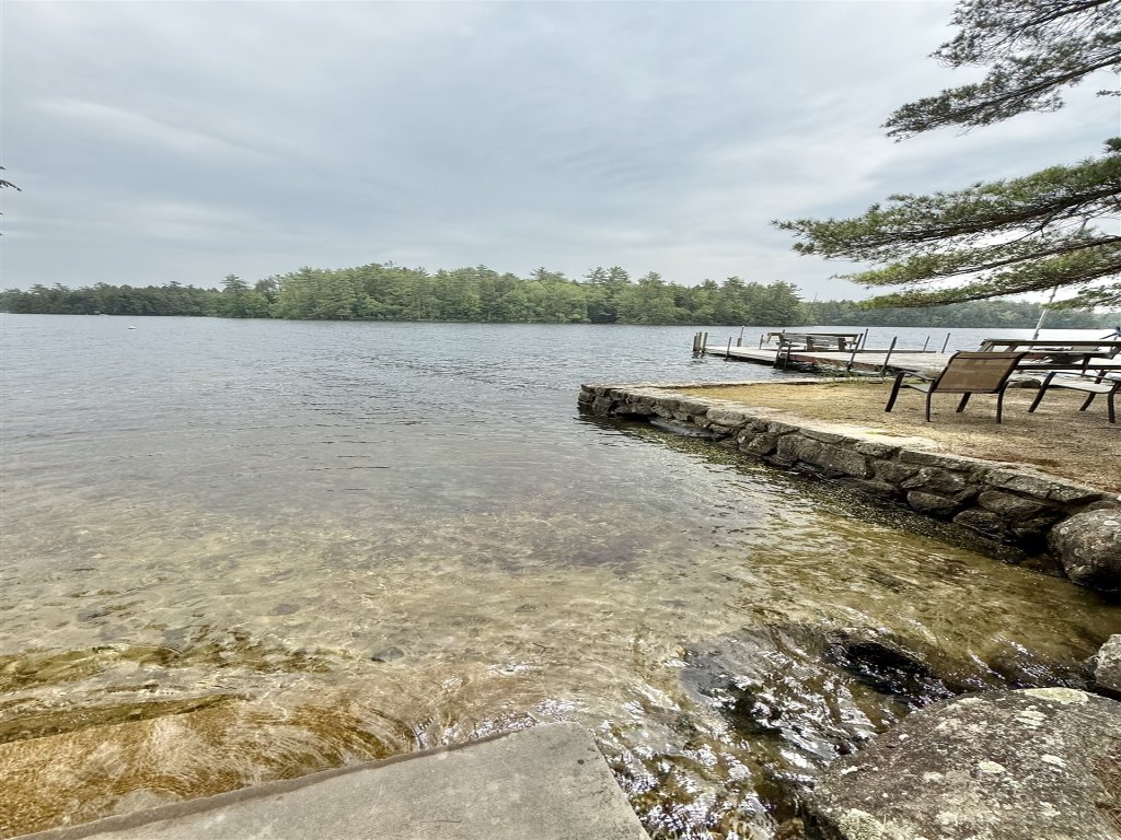 PARADISE POINT LIMIT 10 Vacation Rental in Maine - RedAwning