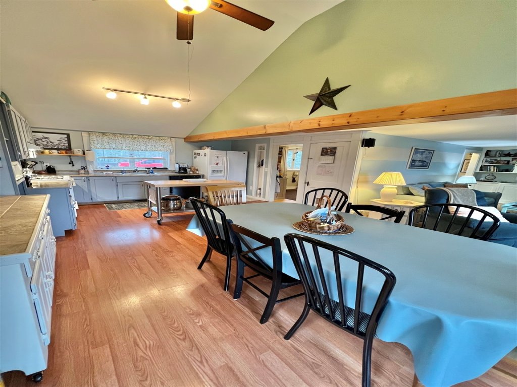 MARY'S LAKEVIEW - LIMIT 10 Vacation Rental in Maine - RedAwning